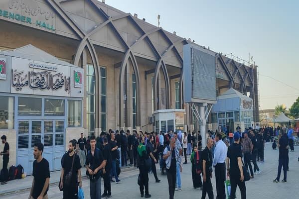 تردد بیش از ۱۷۳ هزار زائر از مرز مهران در دهه نخست محرم
