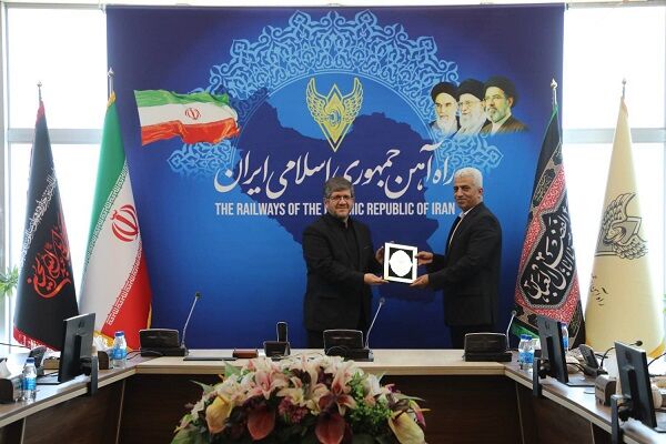 تقدیر مدیرعامل راه‌آهن از خدمات معاون پیشین بازرگانی و بهره‌برداری/ سرپرست جدید منصوب شد
