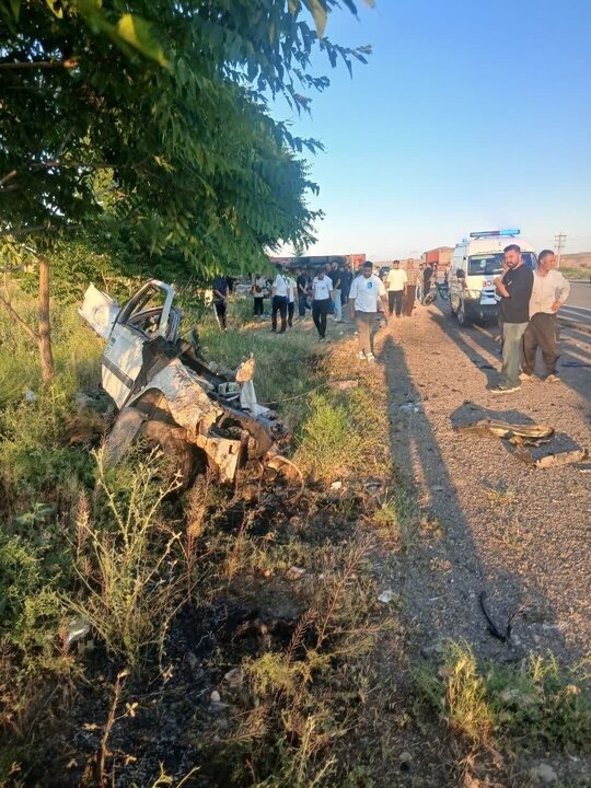جزئیات تصادف مرگبار ۴۰۵ با ولوو در محور میانه-زنجان/ همه سرنشینان پژو جان باختند