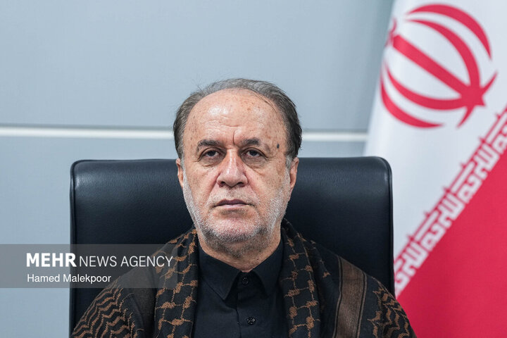 حاجی‌بابایی: تنگه هرمز و غنی‌سازی اورانیوم حق مسلم ملت ایران است