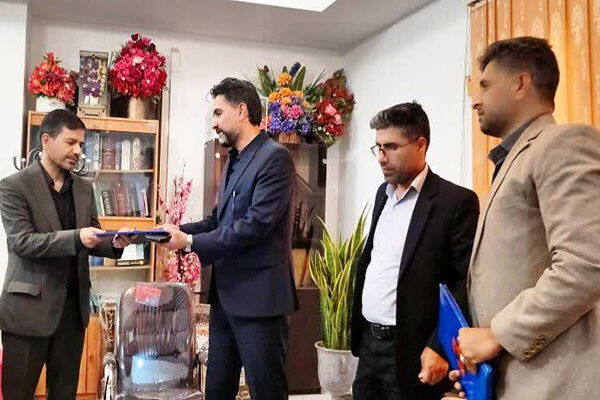 دیدار مدیرکل راه و شهرسازی جنوب کرمان با رئیس دادگستری منوجان به مناسبت هفته قوه قضاییه