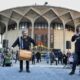 قصهٔ ماهی‌ست در دریای خون/ از پرده‌خوانی برای ماه منیر تا چیدمانی برای ناو دنا    