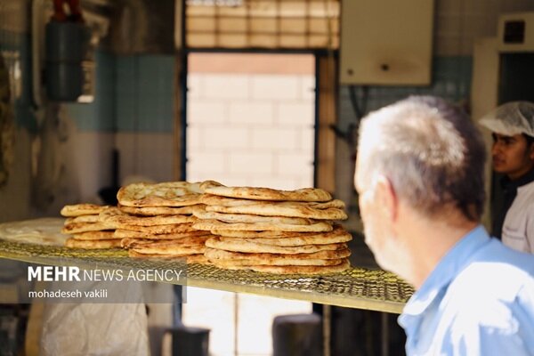 نانوا گران کرد و مسئول تایید؛ کیفیت همچنان در تنور وعده ها