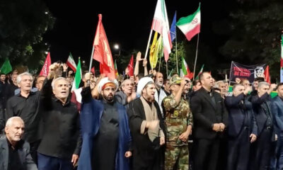اجتماع شبانه مردم سلماس در حمایت از آرمان‌های انقلاب