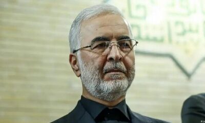 ادای احترام مومنی به شهدا و بنیانگذاران پاکستان