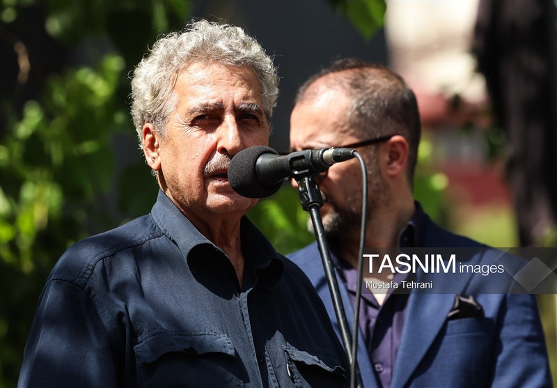 اکبر عبدی اعتبارش را از جشنواره ها نمیگرفت/ایران کمدینهای زیادی دارد اکبر عبدی , سینما , بازیگران , هنرمندان ,