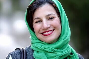 بازیگری که از خاطره‌ی کودکی یک نسل تا صحنه‌های جدی تئاتر مسیر خود را پی گرفته است