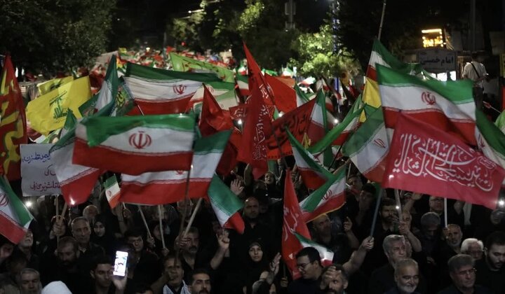 مردم ارومیه در حمایت رهبری و انقلاب همچنان میدان‌داری می‌کنند