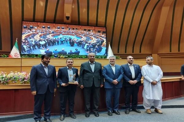 اداره کل راه و شهرسازی سیستان و بلوچستان رتبه برتر جشنواره شهید رجایی استان را کسب کرد