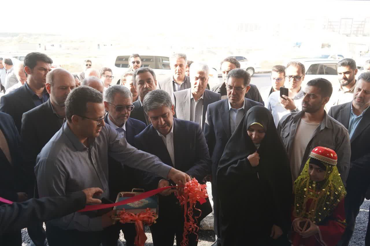 افتتاح و بهره‌برداری از ۸۶۳ واحد مسکونی طرح نهضت ملی مسکن در اردبیل
