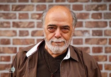 اکبر زنجان‌پور به تئاتر شهر می‌آید