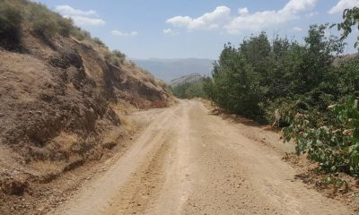 ببینید/ اجرای عملیات ریزش برداری، شانه سازی مسیر، تسطیح شانه راه و قنوزنی محور روستایی سوگاه توسط راهداران الموت در استان قزوین