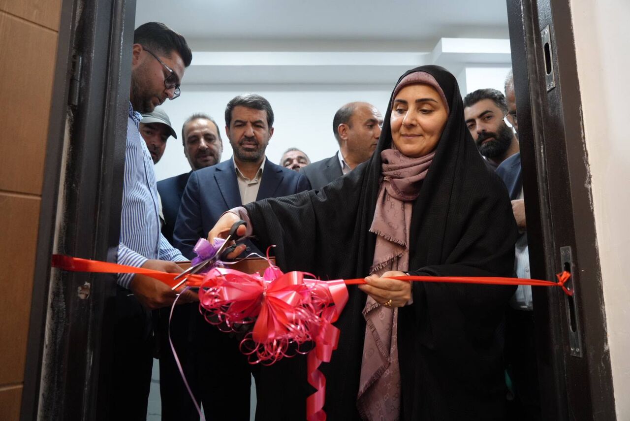 ببینید |افتتاح متمرکز ۲۲۹۵ واحد مسکن شهری و روستایی استان همدان