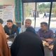 ببینید| برپایی میز خدمت اداره کل راه و شهرسازی خوزستان در مصلی نماز جمعه اهواز همزمان با هفته