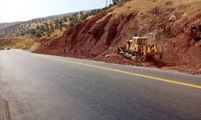 ببینید/عملیات ترانشه برداری و حذف نقطه کور در محور پلدختر-اسلام آباد غرب