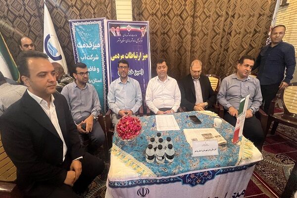 برپایی میز خدمت راه و شهرسازی استان بوشهر در نمازجمعه بوشهر