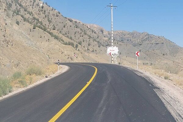 بهره‌برداری از زیرسازی و آسفالت محور روستایی یموق - کهنه‌جلگه در شهرستان مانه استان خراسان شمالی
