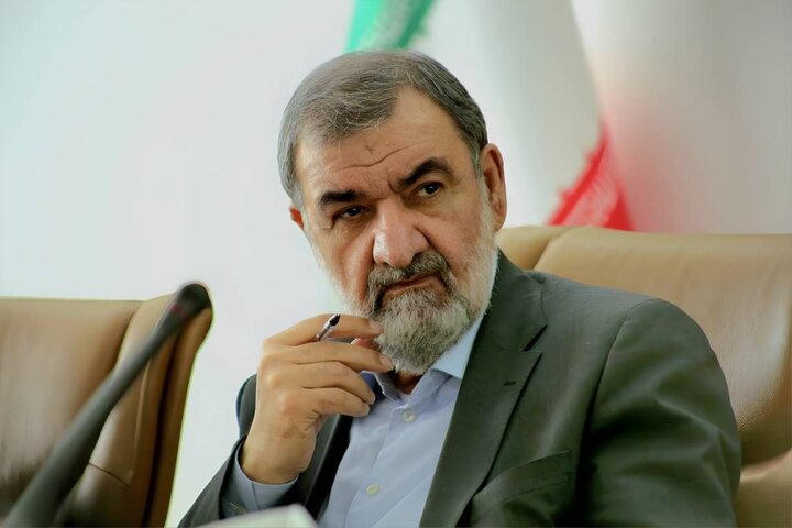 رضایی: ایران در یکی از مقاطع تعیین کننده تاریخ معاصر قرار دارد