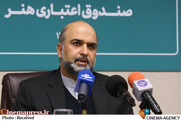 «صندوق اعتباری هنر» در حال حاضر بیش از ۱۰۰ هزار عضو دارد/ ۱۷ نفر از «هنرمندان دارای نشان درجه یک هنری» تحت پوشش «طرح تکریم» هستند