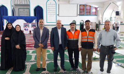 غبارروبی گلزار شهدا توسط کارکنان راهداری و حمل و نقل جاده ای هرمزگان در هفته دولت