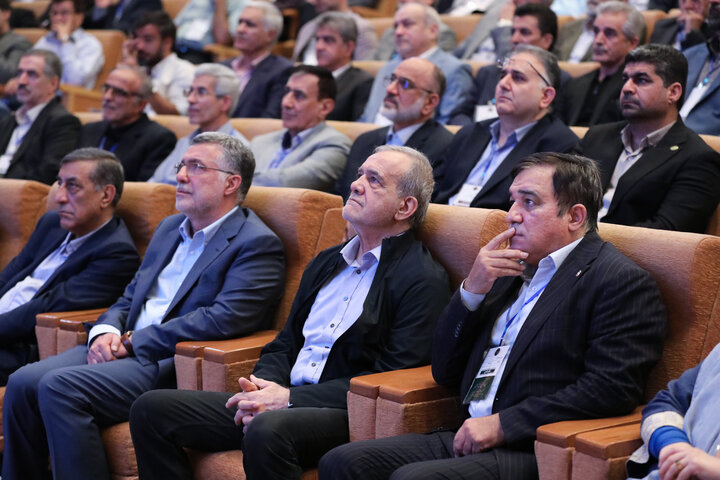 پزشکیان: حتی یک بند در تفاهمنامه پیدا نمی‌کنند که حاکی از وادادگی باشد