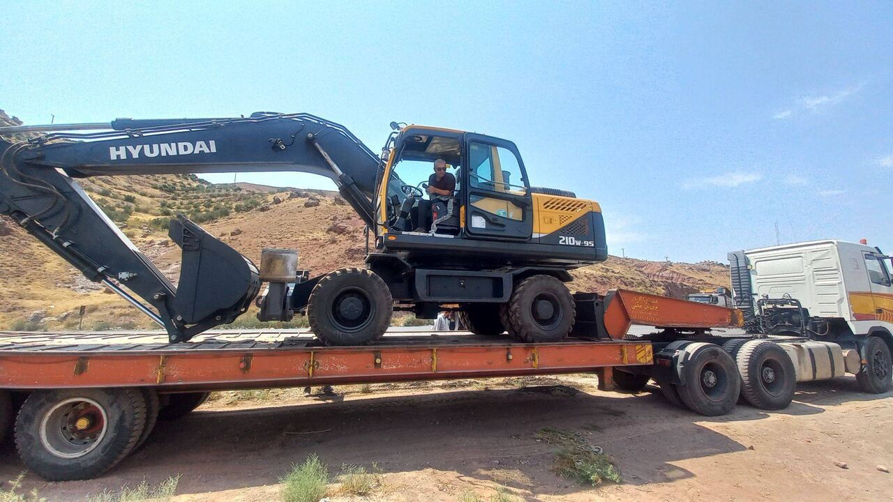 یک دستگاه ماشین‌آلات جدید به ناوگان راهداری قزوین افزوده شد