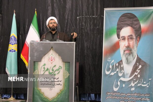 امام‌جمعه دلگان: تجربه دفاع مقدس باید چراغ راه امروز کشور باشد