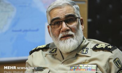 امیر پوردستان: مردم پرچم انقلاب را بر زمین نمی‌گذارند