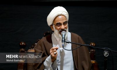 با استمرار حضور آگاهانه طعم شکست را در کام دشمنان ماندگار خواهیم کرد