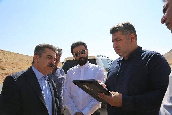 ببینید|بازدید رئیس امور حمل‌ونقل، عمران شهری و روستایی سازمان برنامه و بودجه کشور و مدیرکل راه و شهرسازی چهارمحال و بختیاری از پروژه احداث کمربندی و کنارگذر شمالی شهرکرد