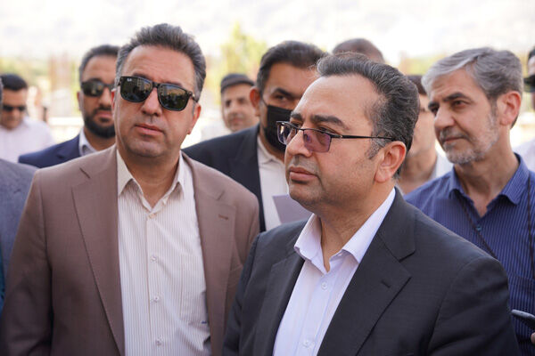 ببینید|بازدید معاون مسکن و ساختمان وزارت راه و شهرسازی از پروژه های نهضت ملی مسکن نی ریز - استهبان در استان فارس