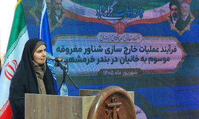ببینید|بازدید وزیر راه و شهرسازی از روند خارج‌سازی کشتی غرق شده خانیان در بندر خرمشهر