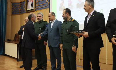 ببینید|تجلیل از مدیرکل راهداری و حمل‌ونقل جاده‌ای گیلان در همایش روز قشر بسیج کارمندان و هفته دولت