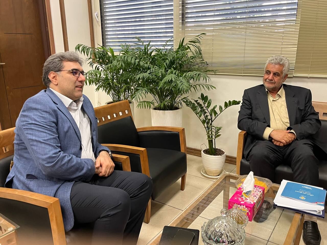 برگزاری نشست هم‌اندیشی صندوق ملی مسکن و مؤسسه پژوهشی سوانح طبیعی