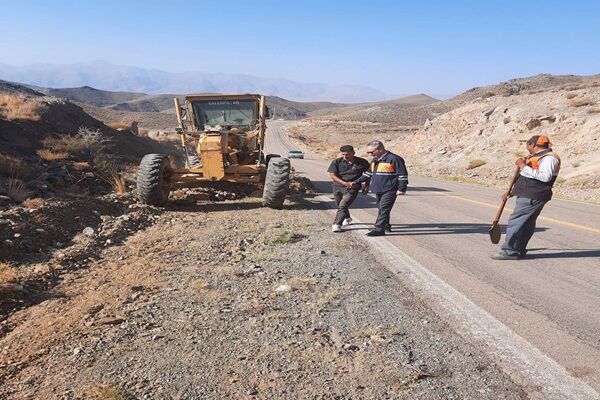 تأکید مدیرکل راهداری جنوب کرمان بر ارتقای ایمنی و نگهداری مستمر محور درب‌بهشت_خیموکی