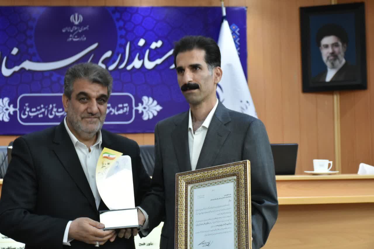 درخشش اداره کل راهداری و حمل و نقل جاده ای استان سمنان در جشنواره شهید رجایی؛ «یاور فتح» برگ زرین دیگری بر کارنامه خدمت