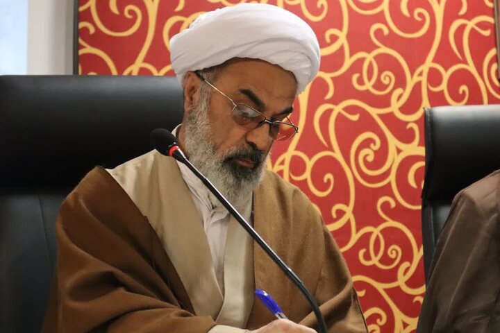 شاهرود در سوگ هنرمندان؛ تأکید خطیب جمعه بر ورود دستگاه‌های نظارتی