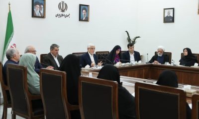 عارف: زنان در جنگ اقتصادی میدان‌داری کنند