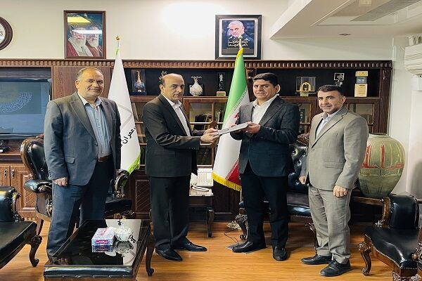قدردانی مدیرعامل شرکت عمران شهرهای جدید از مدیرکل حقوقی وزارت راه و شهرسازی