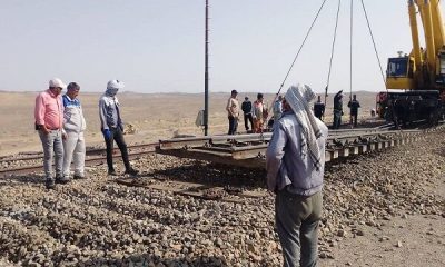 نصب ۴ دستگاه سوزن سنگین بتنی در ایستگاه راه آهن منتظر قائم