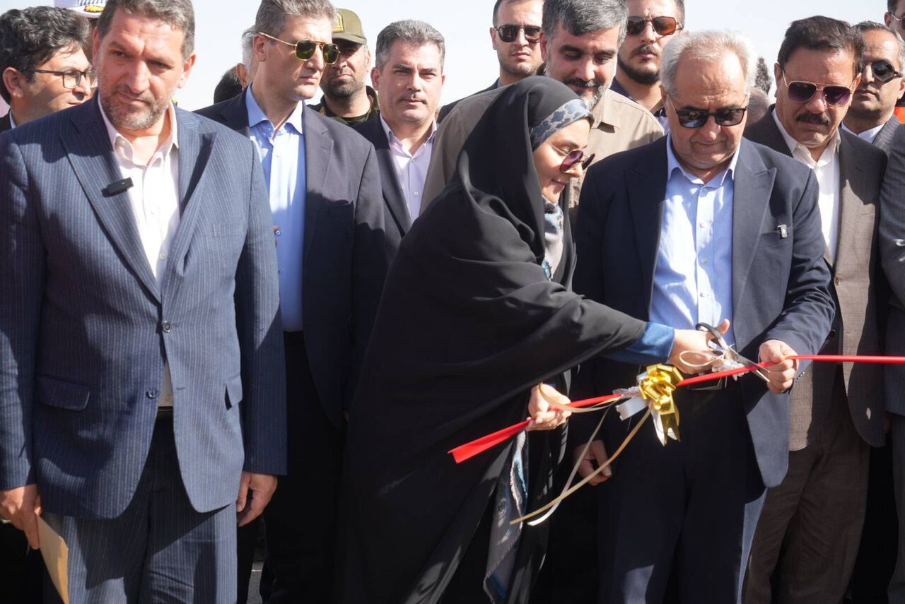 پل آسیب دیده جنگ رمضان بازسازی شد/ بازگشایی پل بیات در آزادراه تبریز با حضور وزیر راه و شهرسازی