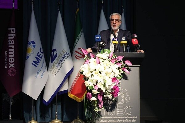پیرصالحی: تبلیغ مستقیم دارو همچنان ممنوع است