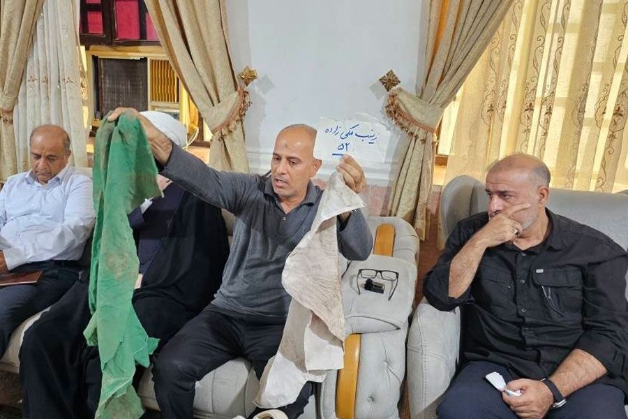 کارکنان بنادر هرمزگان مهمان خانواده‌های دو شهیده دانش‌آموز میناب شدند