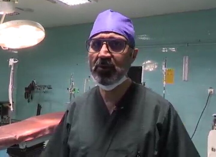 یک جراحی کم‌نظیر در بروجرد؛ دست قطع‌شده نوجوان دوباره به بدن بازگشت