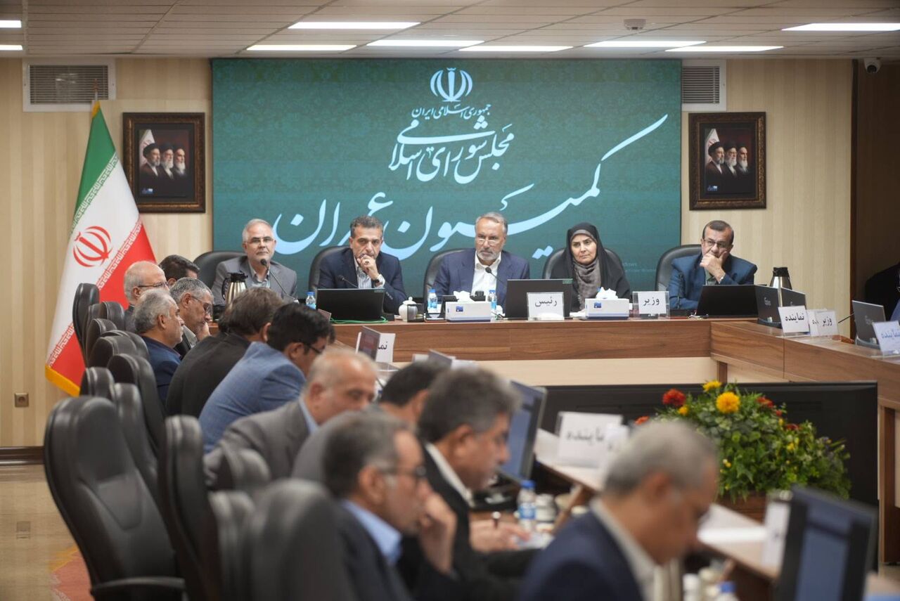 بررسی چالش‌های حمل‌ونقل و ترانزیت و راهکارهای رفع موانع