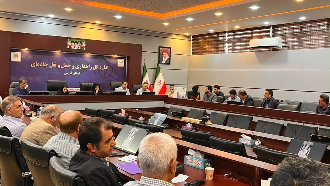 تأکید بر ارتقای خدمات و افزایش دسترس‌پذیری مجتمع‌های خدماتی و رفاهی فارس