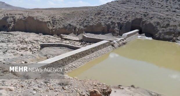 مهار سیلاب،تقویت آبخوان‌هاوبازگشت ۱۰۲هکتار اراضی در کهگیلویه وبویراحمد